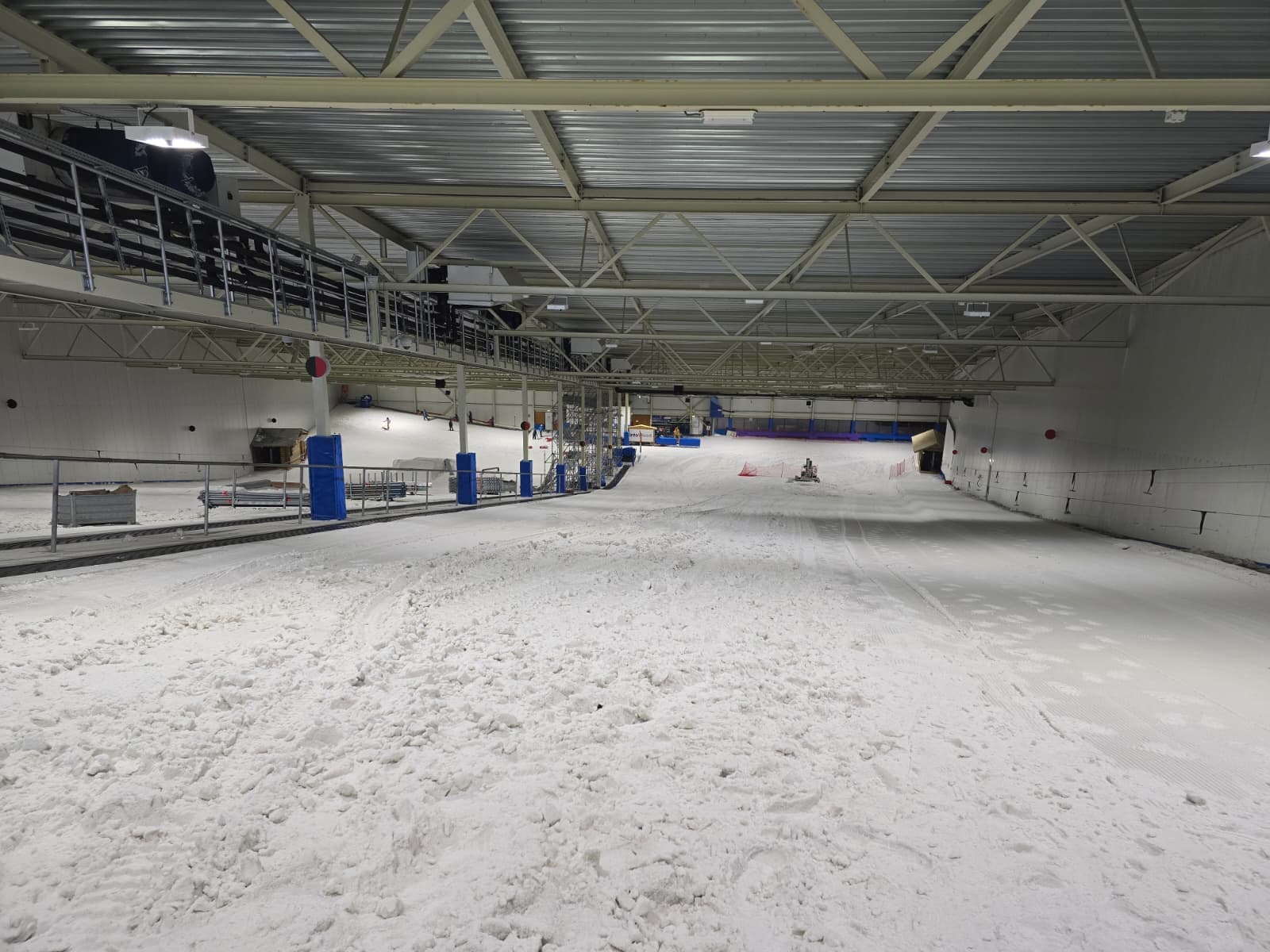 Staalversterking Snow World